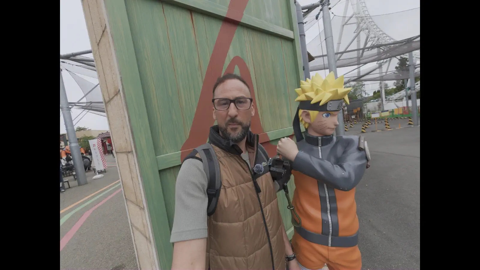 statue de naruto et moi